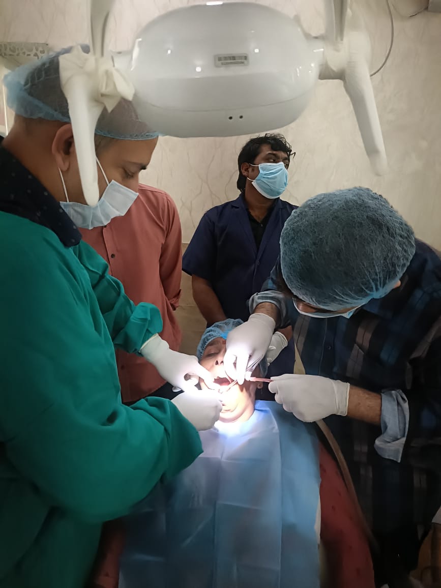 Microscopic Endodontic Mentorship