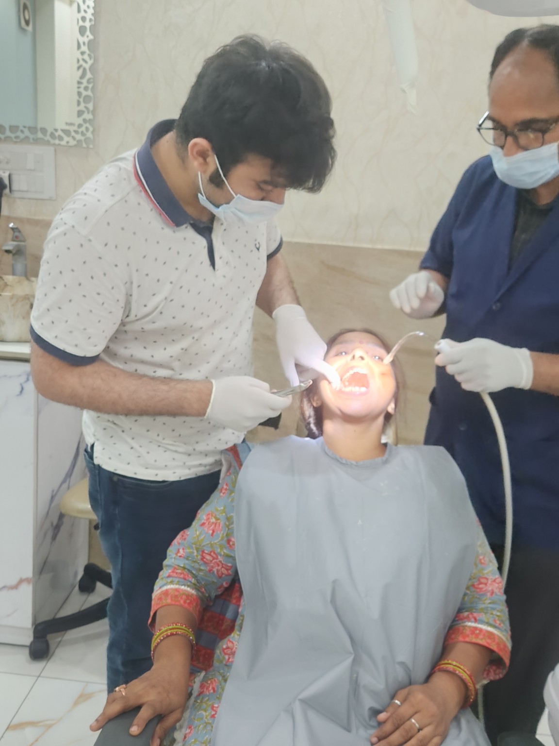 Live Multi-Unit Implant Placement