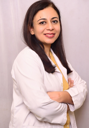 Prof. (Dr.) Manisha Lakhanpal, MDS — Course Director